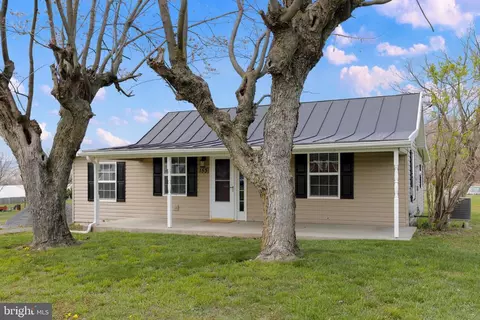 153 Maple Ln, Stanley, VA 22851 photo 1