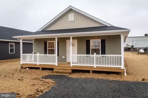654 S Second St, Shenandoah, VA 22849 photo 5