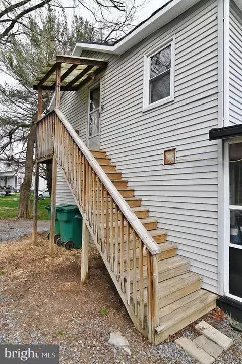 1324 E Main St E, Luray, VA 22835 photo 16