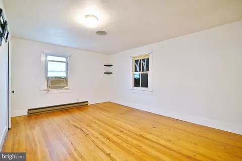 1324 E Main St E, Luray, VA 22835 photo 21