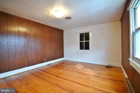 1324 E Main St E, Luray, VA 22835 photo 23