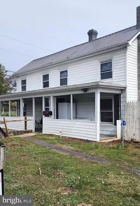 58 N Broad St N, Luray, VA 22835