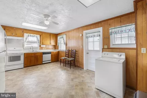 123 Mechanic St, Luray, VA 22835 photo 4