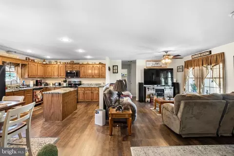 235 Leola Loop, Stanley, VA 22851 photo 6