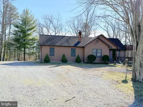 2464 Newport Rd, Shenandoah, VA 22849