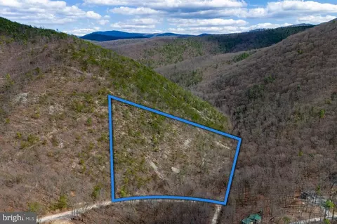 Wildwood Ln, Shenandoah, VA 22849