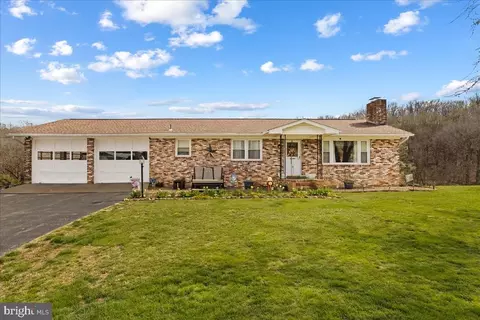 1167 Newport Rd, Shenandoah, VA 22849