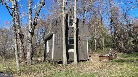 636 Circle Dr, Stanley, VA 22851 photo 13