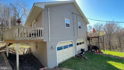 636 Circle Dr, Stanley, VA 22851 photo 4