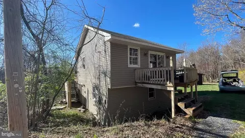 636 Circle Dr, Stanley, VA 22851 photo 3