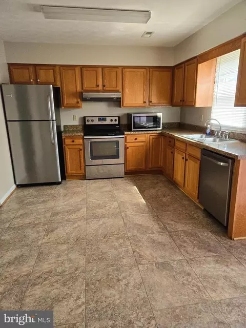 223 Third St, Luray, VA 22835 photo 9