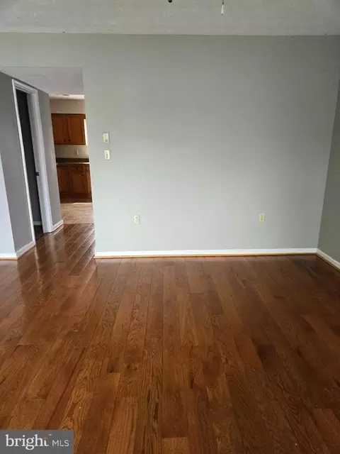 223 Third St, Luray, VA 22835 photo 3