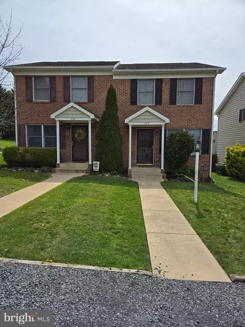 223 Third St, Luray, VA 22835