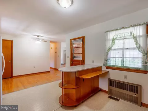 9 Third St, Luray, VA 22835 photo 29