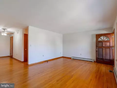 9 Third St, Luray, VA 22835 photo 21