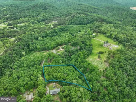 N View Dr, Stanley, VA 22851 photo 2