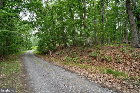 N View Dr, Stanley, VA 22851 photo 6