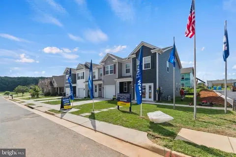 190 Caterpillar Dr, Luray, VA 22835