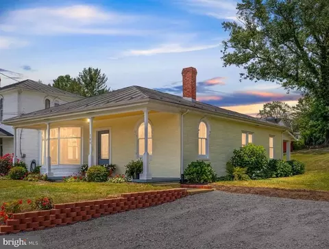309 N Hawksbill, Luray, VA 22835