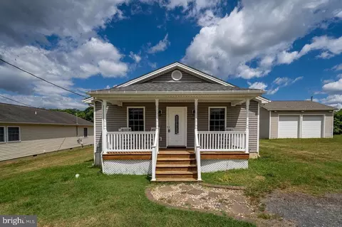 1025 Ramona Ave, Shenandoah, VA 22849