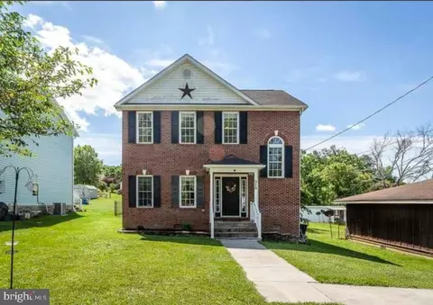 310 Quincy Ave, Shenandoah, VA 22849