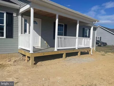 460 Leola Loop, Stanley, VA 22851 photo 2