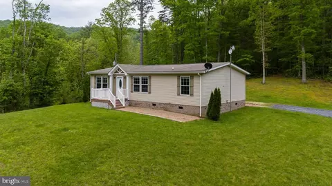 292 Green Mountain Rd, Elkton, VA 22827