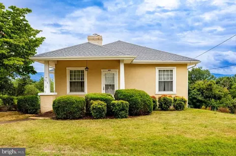 175 S Court St S, Luray, VA 22835
