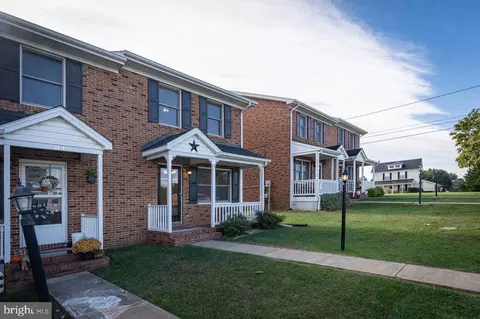 215 Third St, Luray, VA 22835 photo 4