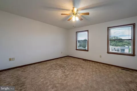 215 Third St, Luray, VA 22835 photo 23