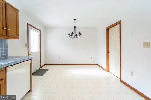 215 Third St, Luray, VA 22835 photo 13
