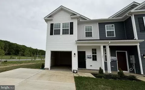 200 Caterpillar Dr, Luray, VA 22835