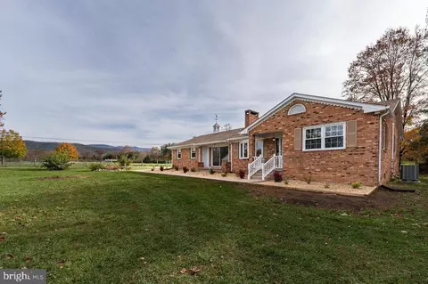 152 Edwin Dr, Luray, VA 22835 photo 5
