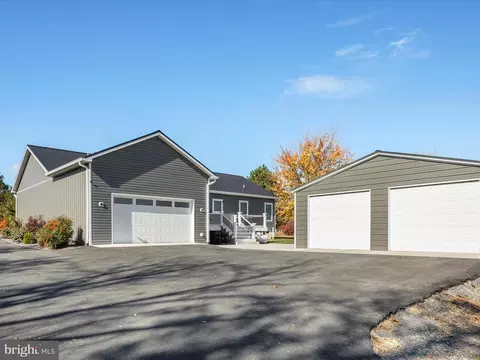 845 Forrest Dr, Stanley, VA 22851 photo 1
