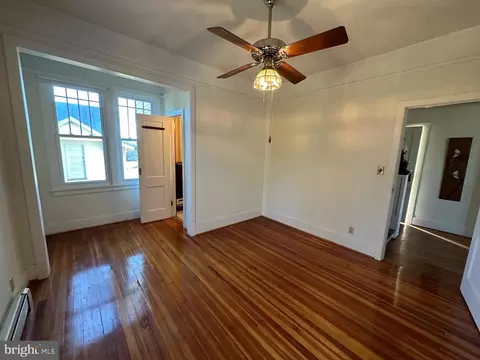 8 Bartlett Ave, Luray, VA 22835 photo 33