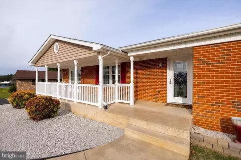 9 Springview Blvd, Luray, VA 22835 photo 3