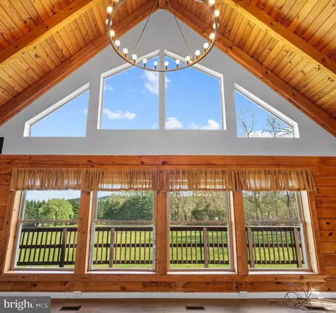 248 Wintergreen Dr, Luray, VA 22835