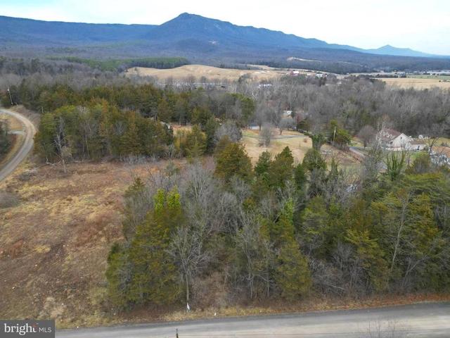 Park View Dr, Luray, VA 22835