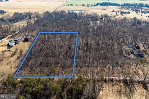 Mont View Ln, Luray, VA 22835