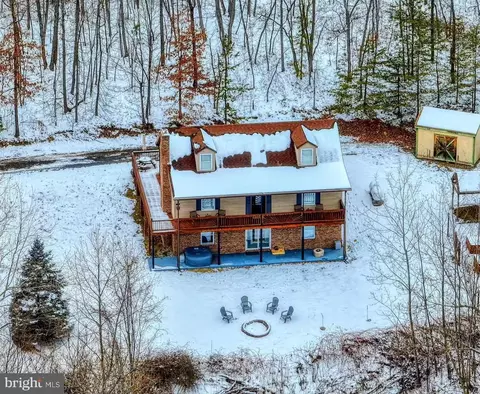 1004 Old Wagon Rd, Luray, VA 22835