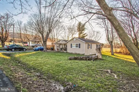 586 Eldon Yates Dr, Stanley, VA 22851