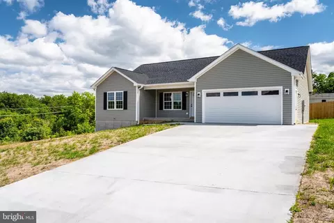 407 Leola Loop, Stanley, VA 22851 photo 2