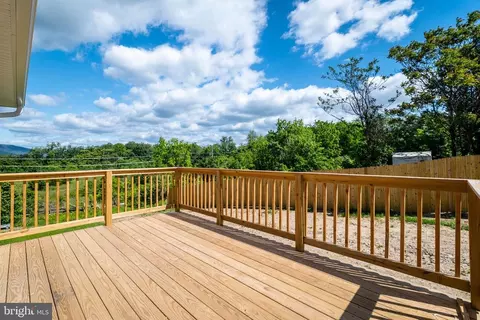 407 Leola Loop, Stanley, VA 22851 photo 17