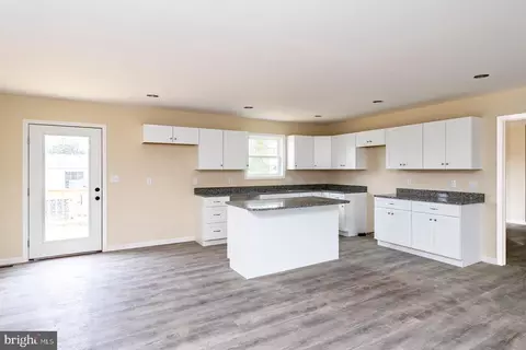 407 Leola Loop, Stanley, VA 22851 photo 5