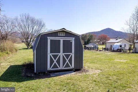 184 Roundhead Dr, Stanley, VA 22851 photo 43