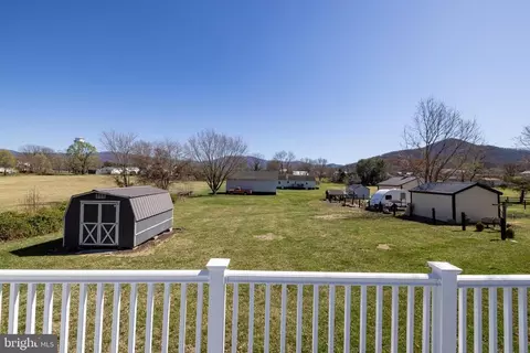 184 Roundhead Dr, Stanley, VA 22851 photo 41
