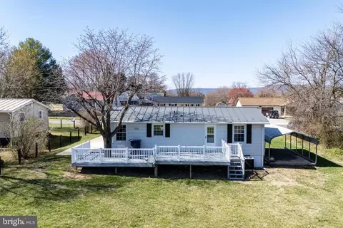 184 Roundhead Dr, Stanley, VA 22851 photo 3