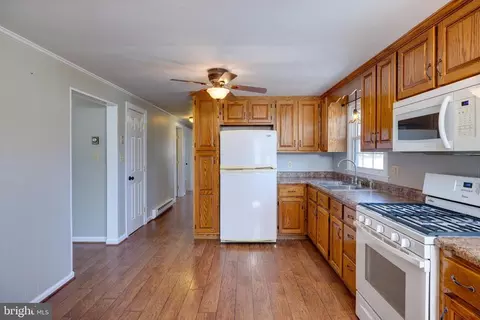 184 Roundhead Dr, Stanley, VA 22851 photo 5