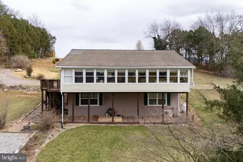 145 Colwood Dr, Rileyville, VA 22650