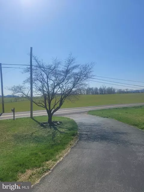 1441 Aylor Grubbs Ave, Stanley, VA 22851 photo 6